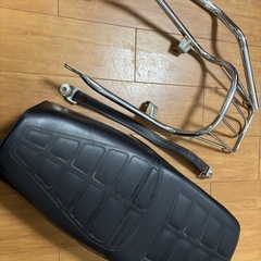 GN125H シート　キャリア　ハンドル　ベルト　純正セット　2Fにも