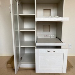 食器棚の画像