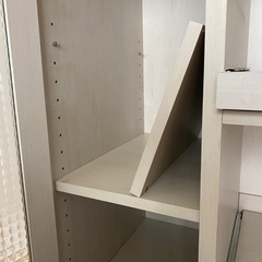 食器棚の画像