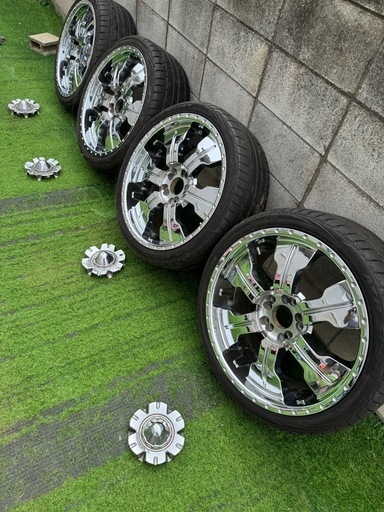 20インチアルミホイール245\35r20  8.5j マルチ