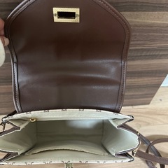グレイル　2Wayモノグラム柄レザー台形ショルダーバッグ　の画像