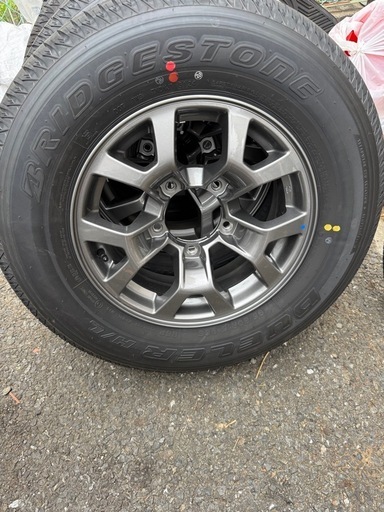 ジムニーシエラ　タイヤホイールセット