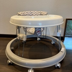 赤ちゃん用歩行器 の画像