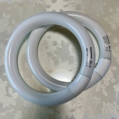 パナソニック　パルック丸型蛍光灯　FCL30ECW/28X F2/2K　クール色　30形　2本入り　FCL30ECW28XF22K　在庫限りの画像