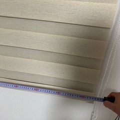 ロールスクリーン　カーテンの画像