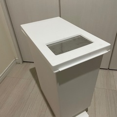 ユニードプッシュ&ペダル　30L ゴミ箱の画像