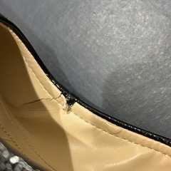 COLEHAANエナメルパンプスの画像
