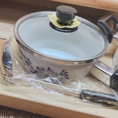 ホーロー鍋　セット　お玉付きの画像