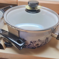 ホーロー鍋　セット　お玉付きの画像