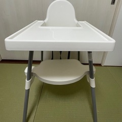 椅子＆机のみ1000円！【美品】IKEA ベビーチェア ベルト、...