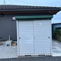 便利なスチールラック2台付き、ブロック付き YODOKO ヨド物...
