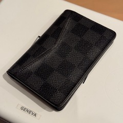 Louis Vuitton ブラック レザー カードケース