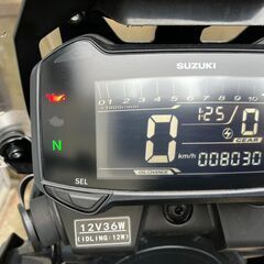 スズキ  Ｖ－ストローム２５０　2020年式　ＤＳ１１Ａ　スマホホルダ　ＥＴＣ　レッド／ブラックの画像