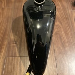 ハーレー　タンクの画像