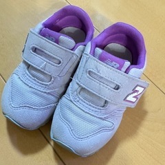 14センチ　ニューバランススニーカー