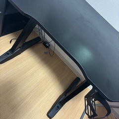 ゲーミングデスク