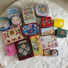 空き缶 お菓子の缶詰 ディズニーなど