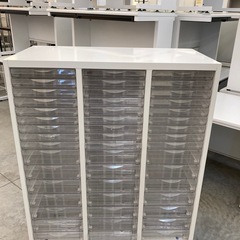 【OF-33】美品 okamura オカムラ クリアトレーキャビネット ビラージュ 書類棚  深浅トレー A4サイズ対応 レターケース 書類整理棚 書棚 ホワイトスチール 検)事務机　オフィス チェア　会議 椅子　ロッカー　ミーティングテーブル　応接ソファ 店舗 事務所 什器　書庫 本棚 ラック デスク スチール 美品多数 格安 【中古オフィス家具】の画像