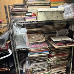 レコード、CDが1000枚以上ございます。