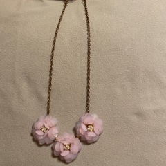 ピンク ストーン花モチーフネックレスの画像