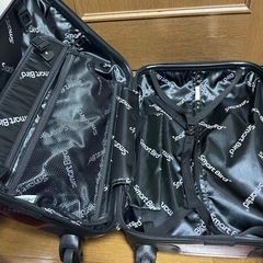機内持ち込み可　スーツケース　赤の画像
