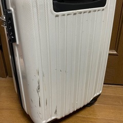 機内持ち込み可　スーツケース　白の画像
