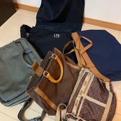 バック　ショルダーバック　おまとめ売りの画像