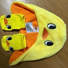 ベビー用帽子と靴下（チキンラーメンひよこちゃん）