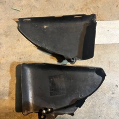 gs400 純正サイドカバー
の画像