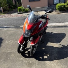 トリシティ125低走行車

