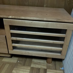 テレビボードの画像