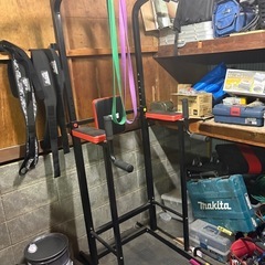 懸垂器具　懸垂マシン　筋トレ　　　　