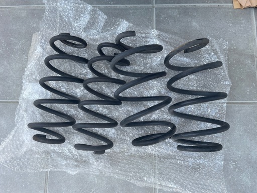 【アウディ純正】ダウンサス4本セット