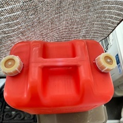 【譲渡先決まりました】　　灯油タンク20Lの画像