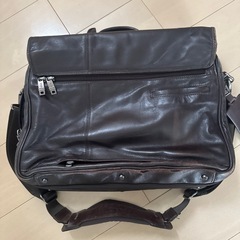 TUMI ビジネスバッグの画像