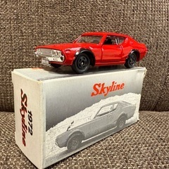 トミカ  スカイライン2000gt ケンメリ 
