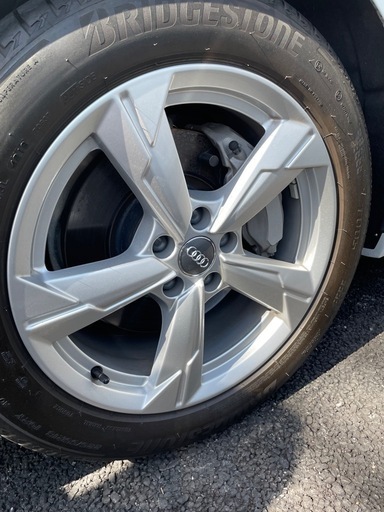 アウディ純正ホイール&タイヤ