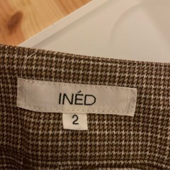 INED 台形チェックスカートの画像