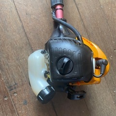 RYOBI 草刈機　の画像