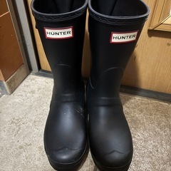 ハンター　ブーツ　 美品　
ハーフタイプ24センチ　中古　長靴 