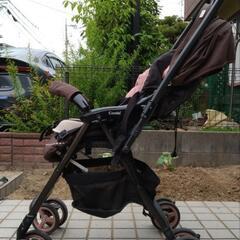 【Combi】ベビーカーの画像