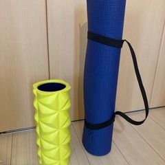 筋膜ローラーとヨガマット