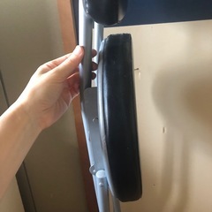 折り畳み椅子　厚い座面の画像