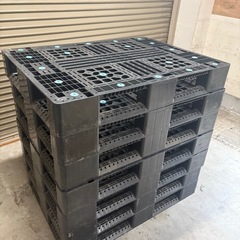 樹脂パレット　プラスチックパレット