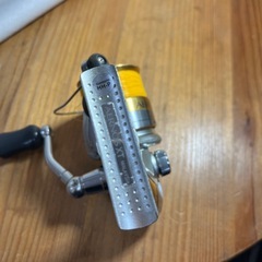 シマノ スピニングリール エアノス　SHIMANO　AERNOS　XT2000の画像