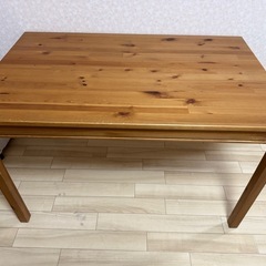 IKEA　ダイニングテーブルの画像