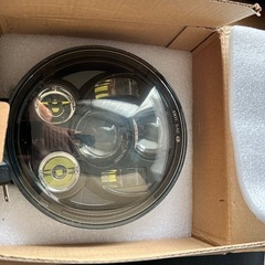 LEDヘッドライト　5.75インチ　ハーレー　スポーツスターなどの画像