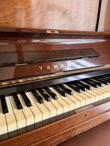 金額ご相談ください。アップライトピアノ 木製ヤマハ象牙アンティーク