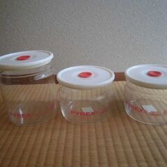 【未使用】PYREX パイレックス 耐熱ガラス容器　３個セ…