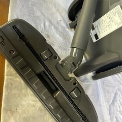 daewooコンパクト掃除機DVC-J23Gの画像
